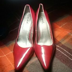 Red shoe by Qupid